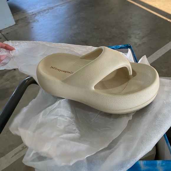 COPY - Jeffrey Campbell platform flip flops - Picture 8 of 9